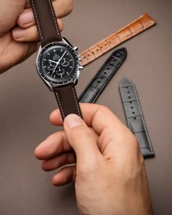 Brown leather strap with pin buckle