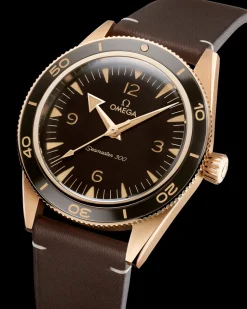 41 mm, Bronze gold on leather strap