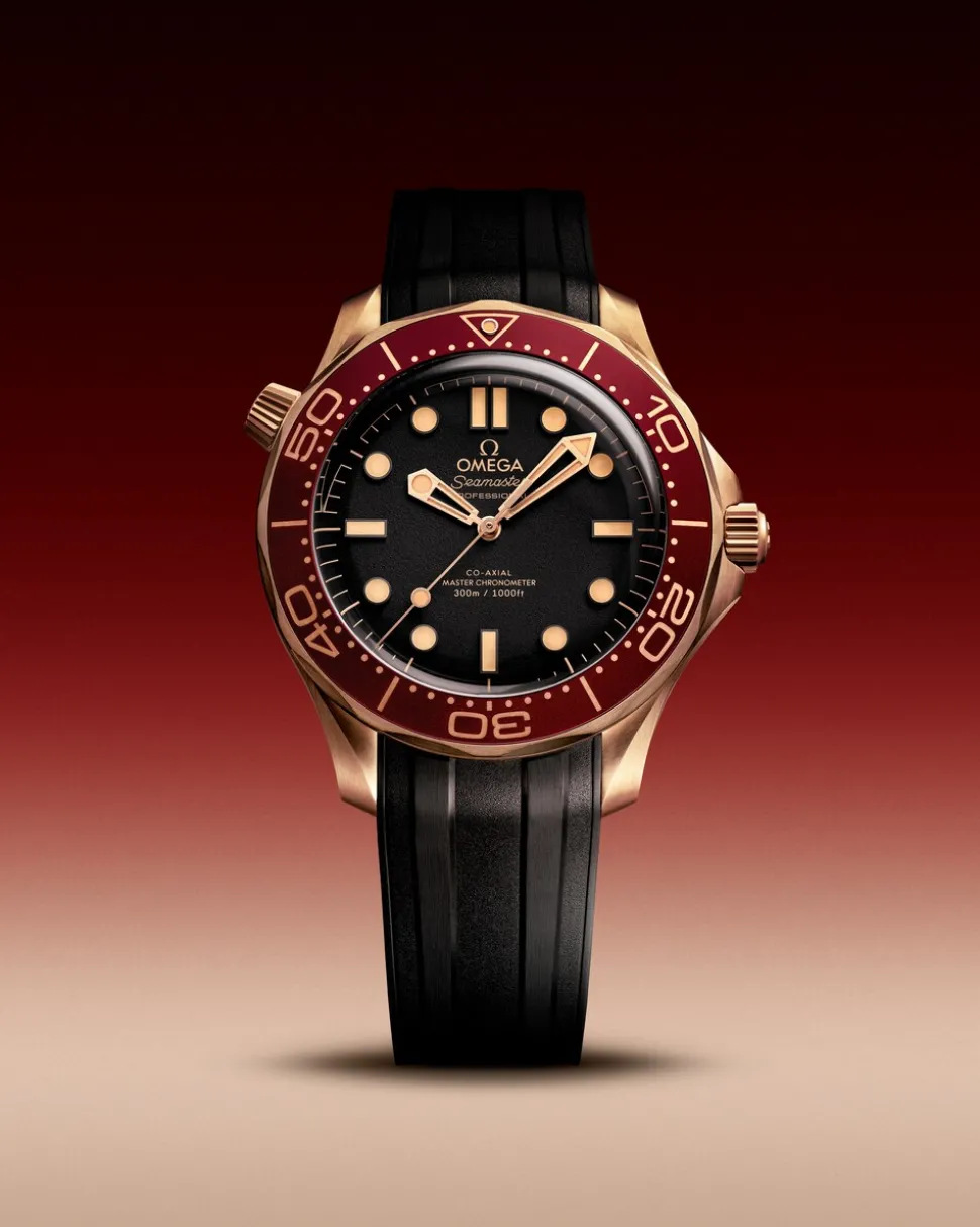 42 mm, Bronze gold on rubber strap