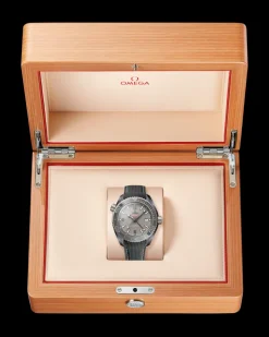 45.5 mm, grey ceramic on rubber strap