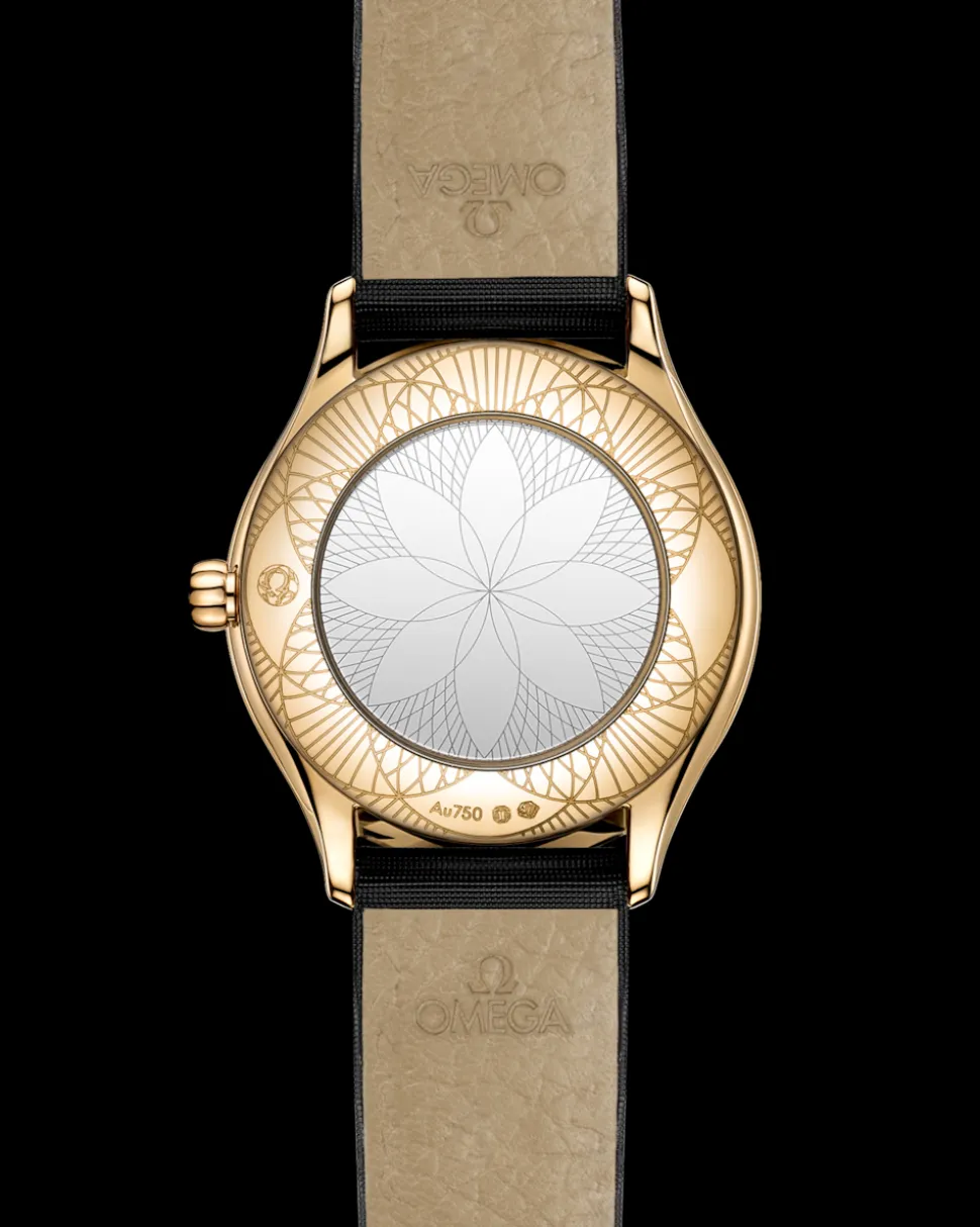 26 mm, Moonshine™ gold on fabric strap