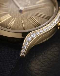 26 mm, Moonshine™ gold on fabric strap