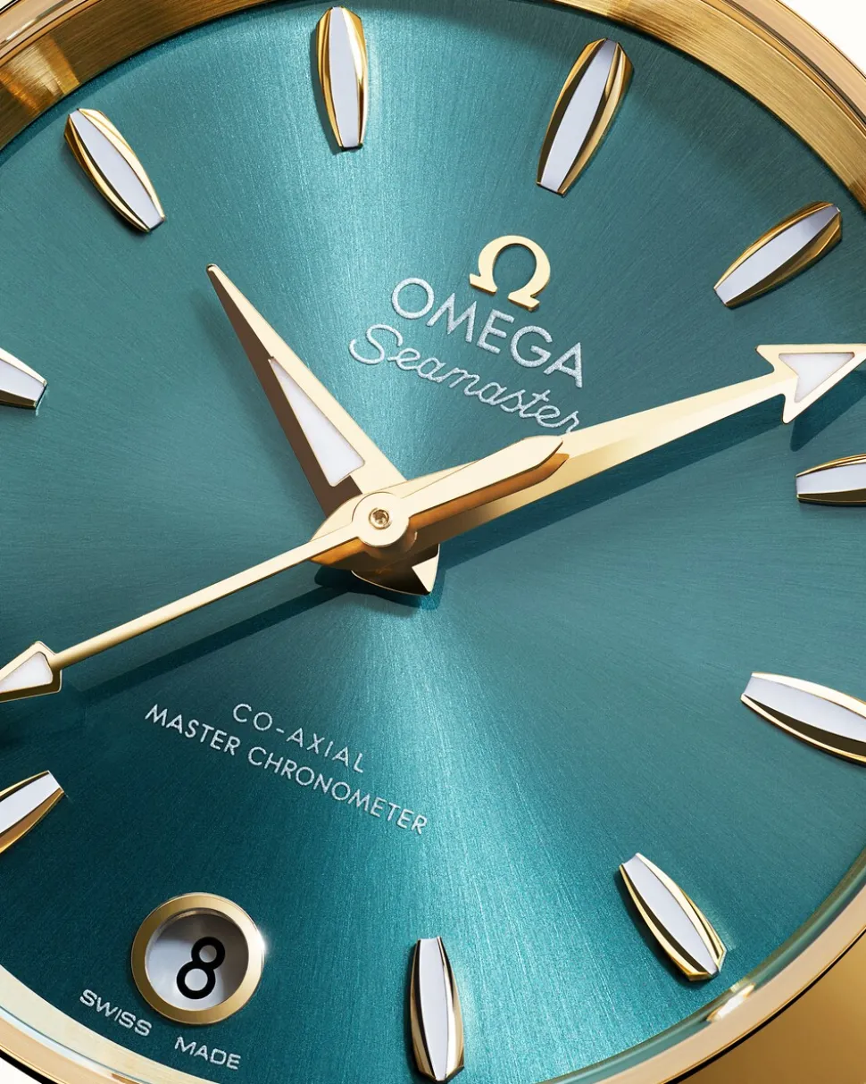 34 mm, Moonshine™ gold on leather strap