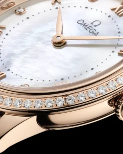30 mm, Sedna™ gold on leather strap