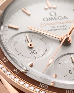 38 mm, Sedna™ gold on leather strap