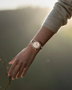 38 mm, Sedna™ gold on leather strap