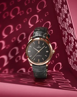 40 mm, Sedna™ gold on leather strap