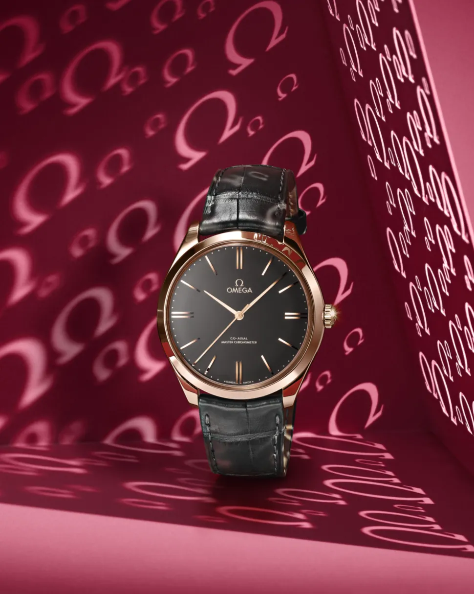 40 mm, Sedna™ gold on leather strap