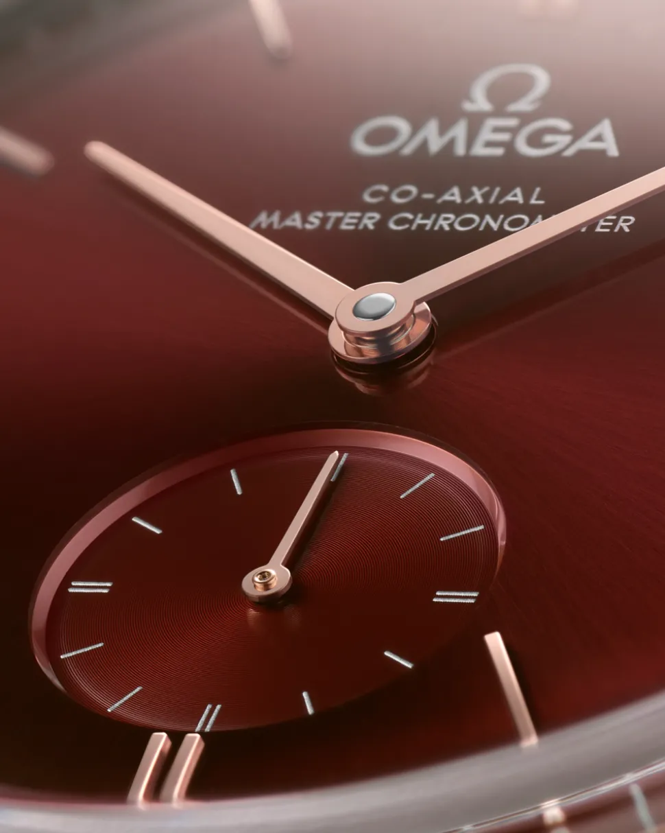 40 mm, Sedna™ gold on leather strap
