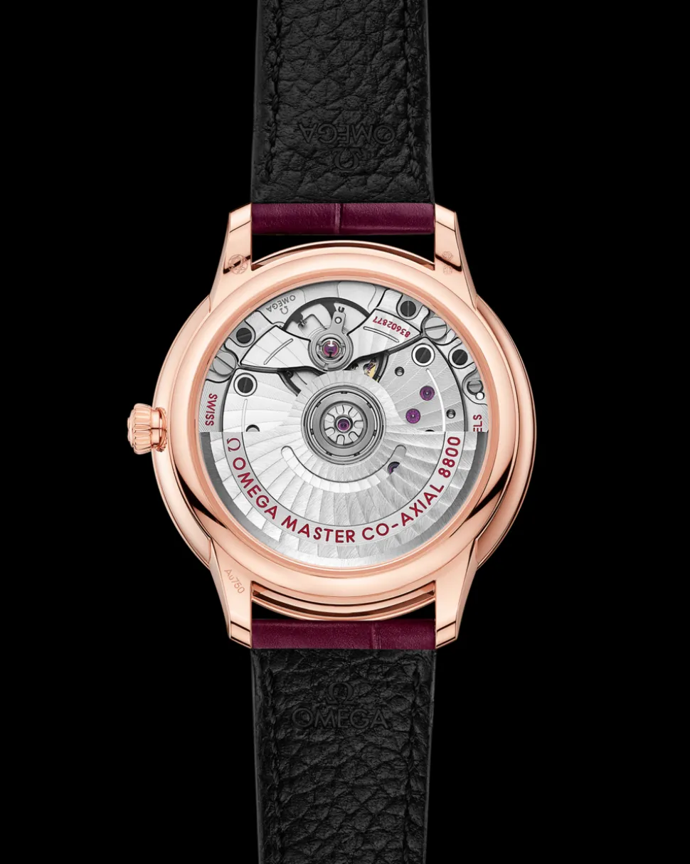 34 mm, Sedna™ gold on leather strap
