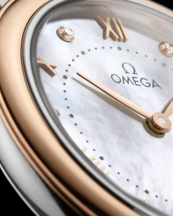 30 mm, steel ‑ Sedna™ gold on leather strap