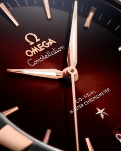 41 mm, steel ‑ Sedna™ gold on leather strap