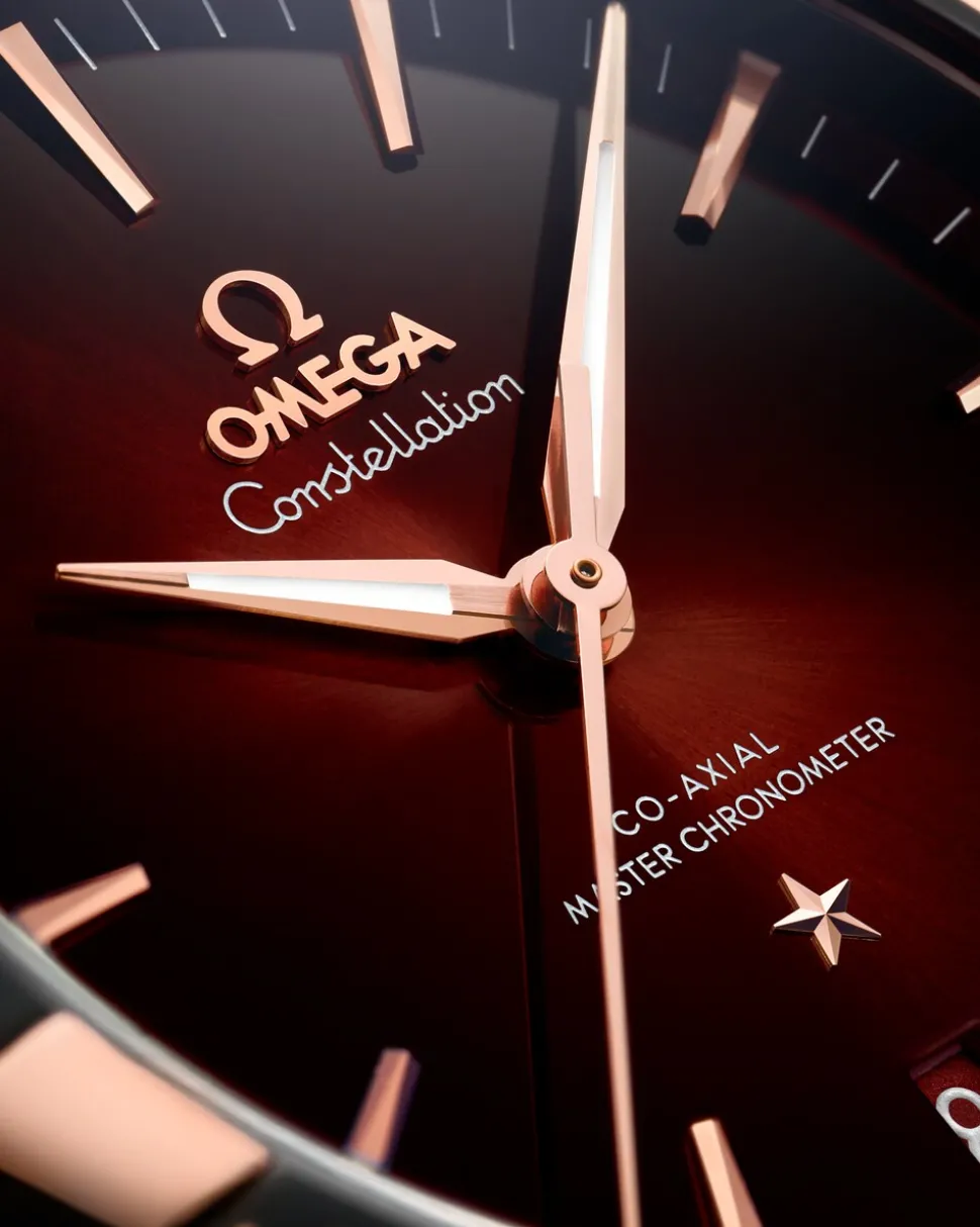 41 mm, steel ‑ Sedna™ gold on leather strap