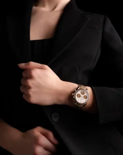 38 mm, steel ‑ Sedna™ gold on leather strap