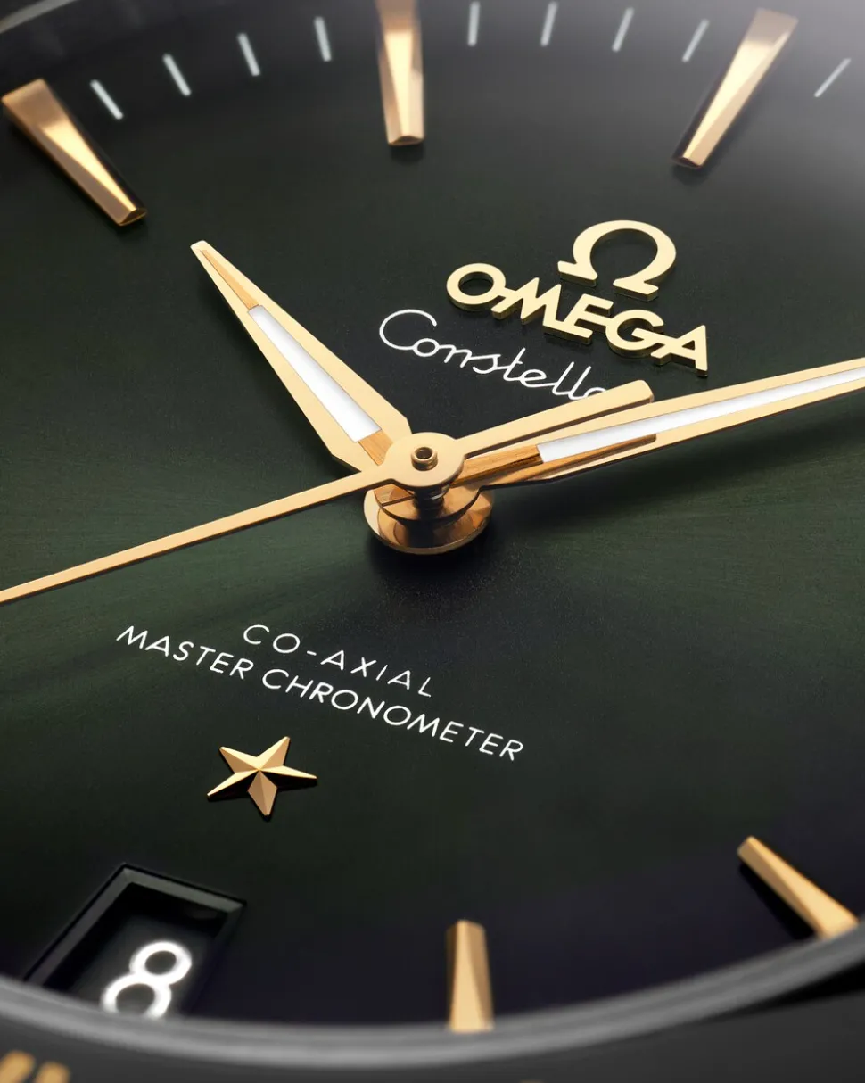 41 mm, steel ‑ yellow gold on leather strap