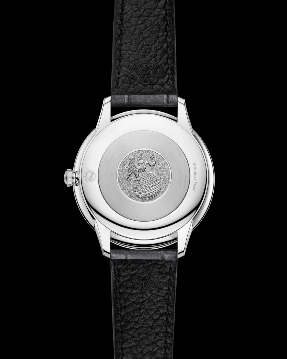 30 mm, steel on leather strap