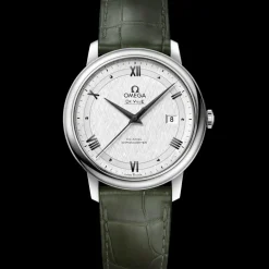 39.5 mm, steel on leather strap