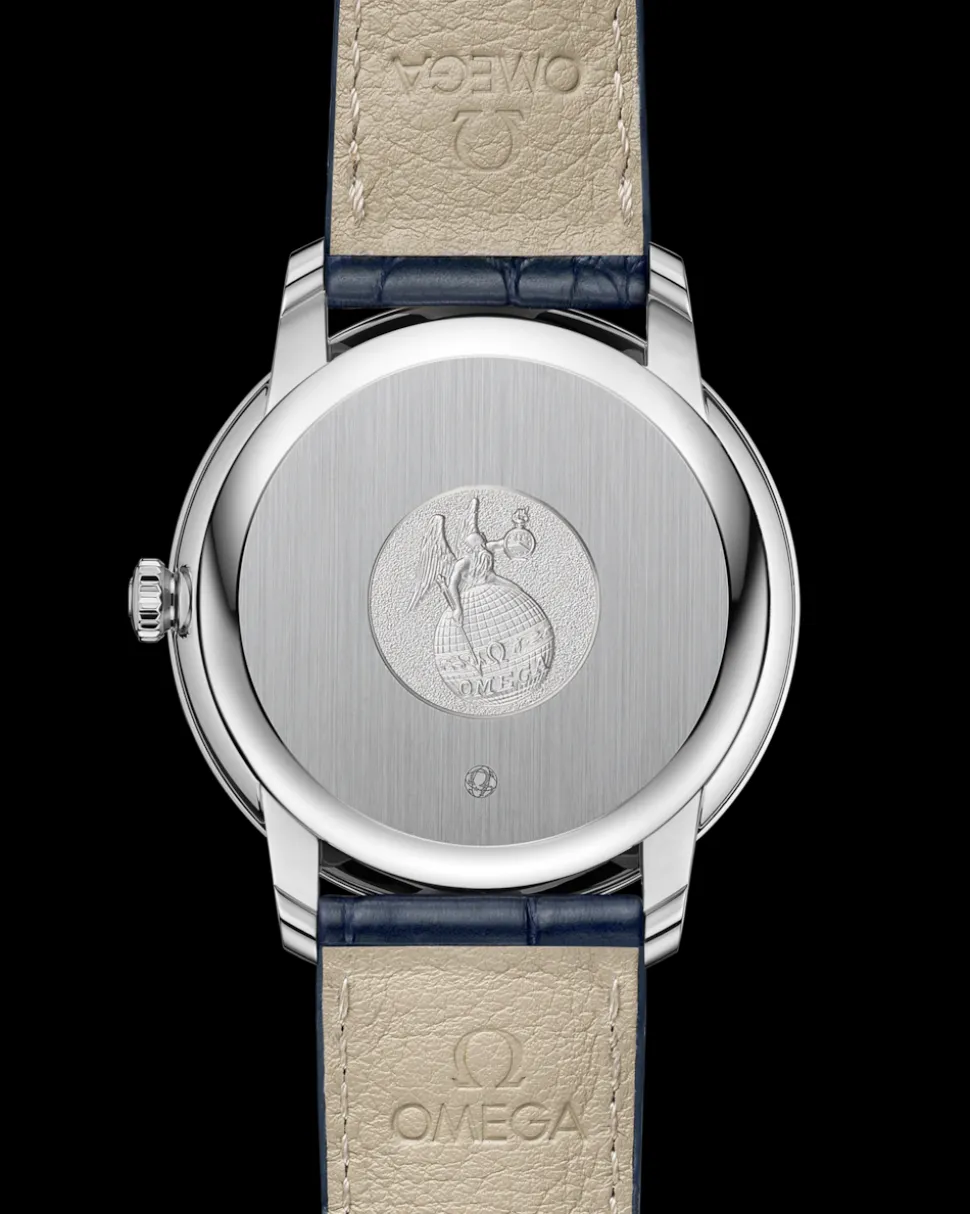 39.5 mm, steel on leather strap