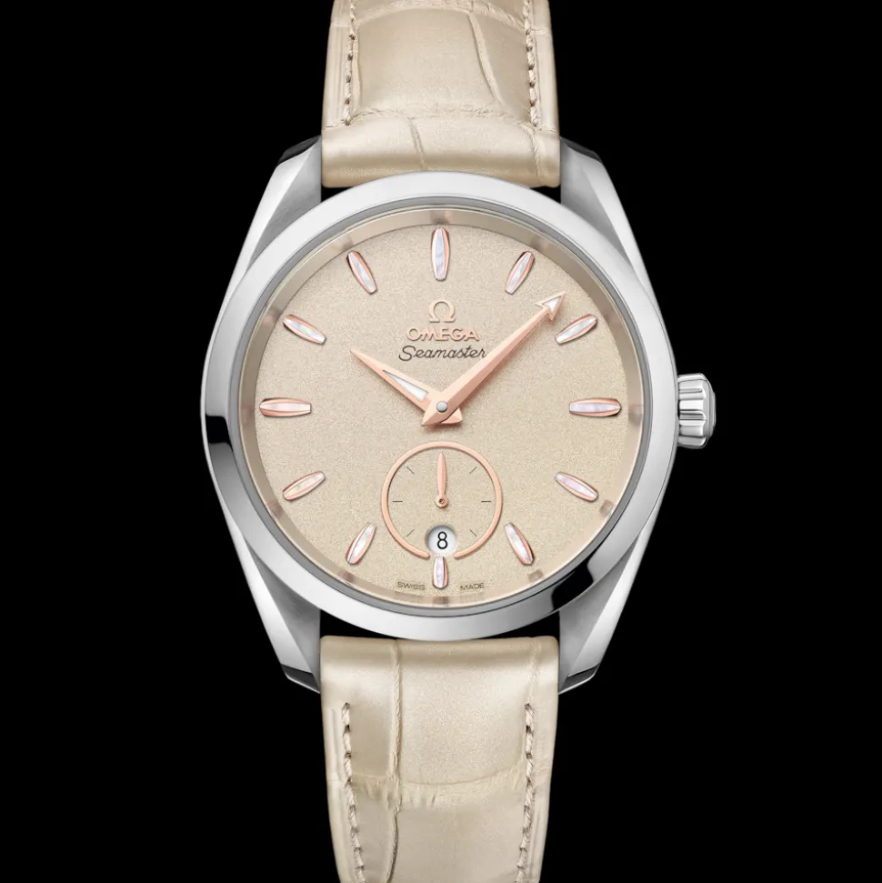 38 mm, steel on leather strap