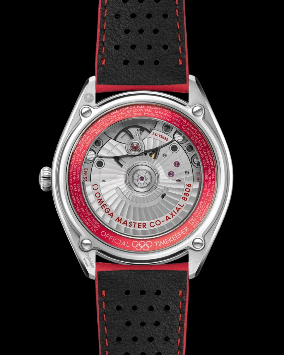 39.5 mm, steel on leather strap