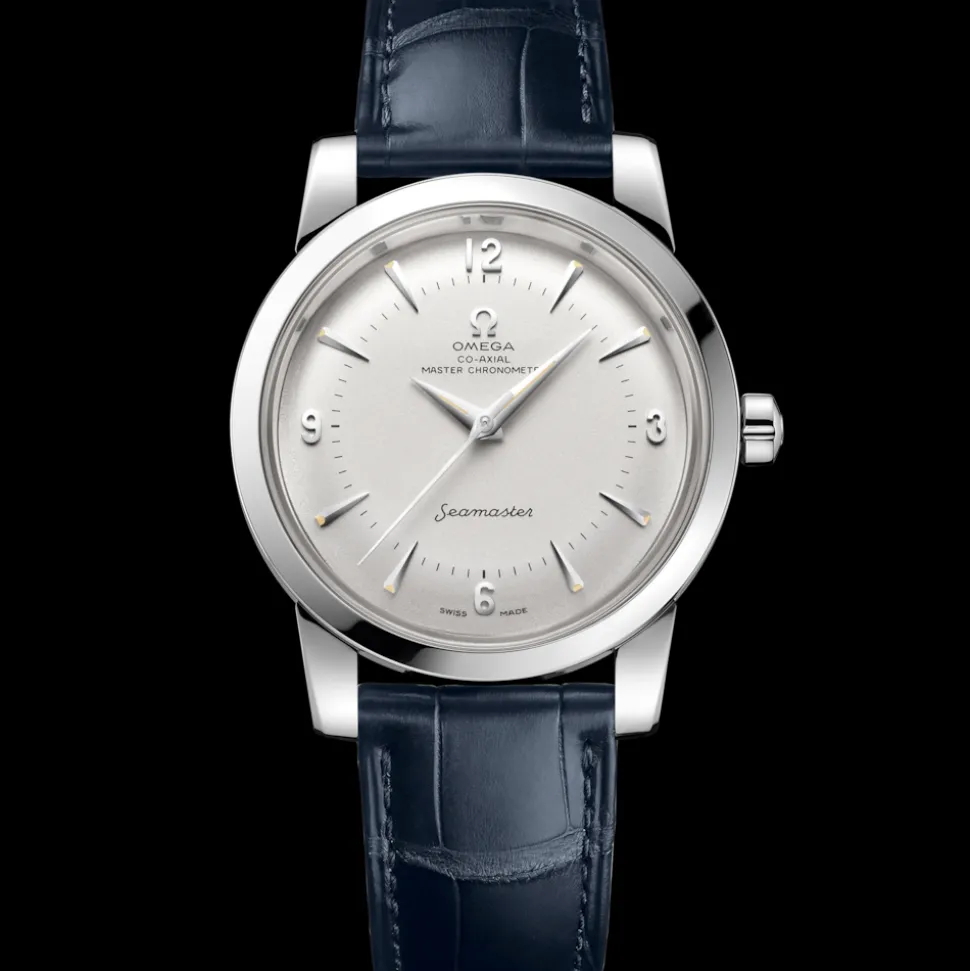 38 mm, steel on leather strap