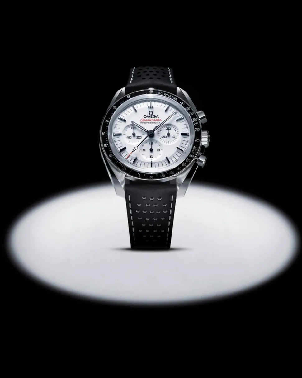 42 mm, steel on leather strap