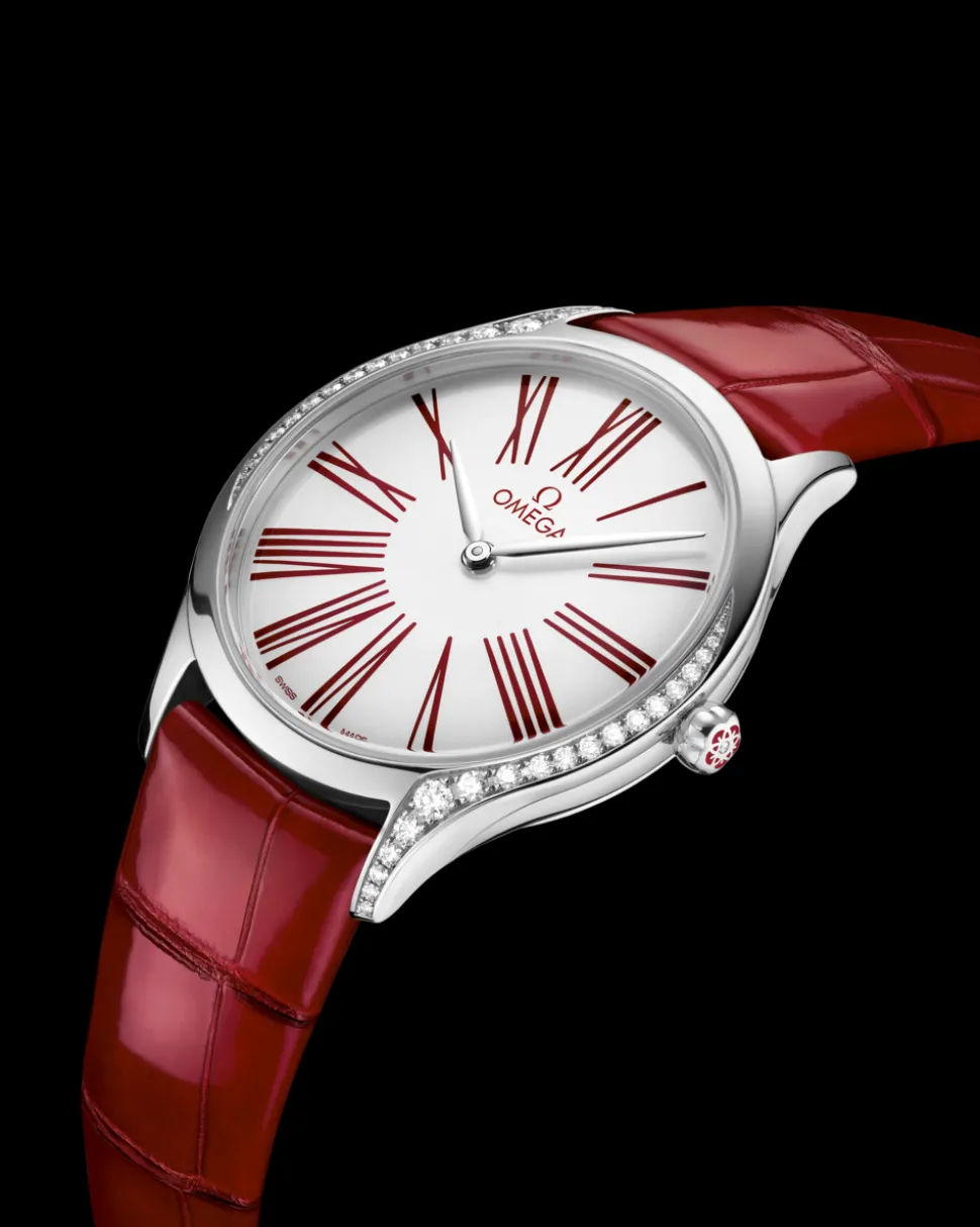 36 mm, steel on leather strap