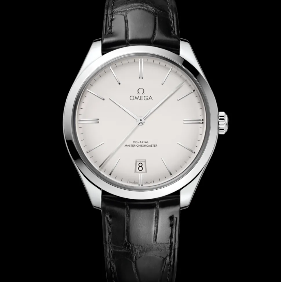 40 mm, steel on leather strap