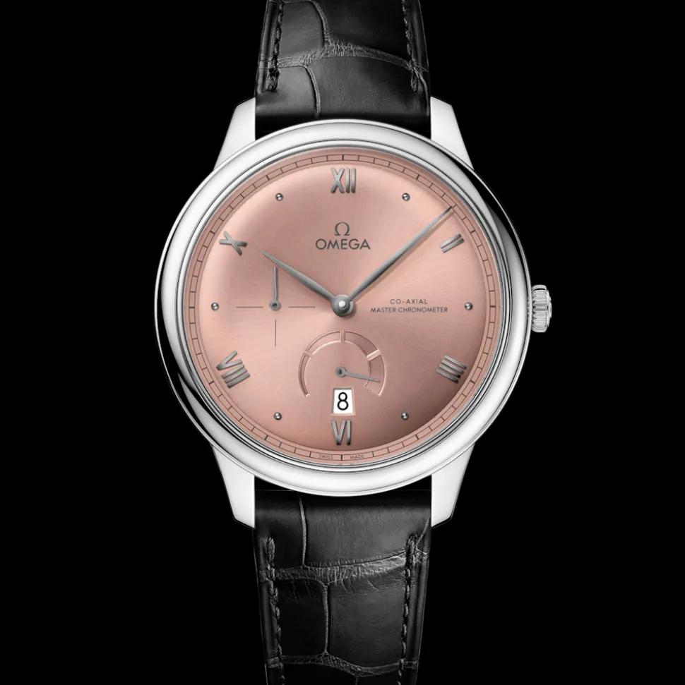 41 mm, steel on leather strap