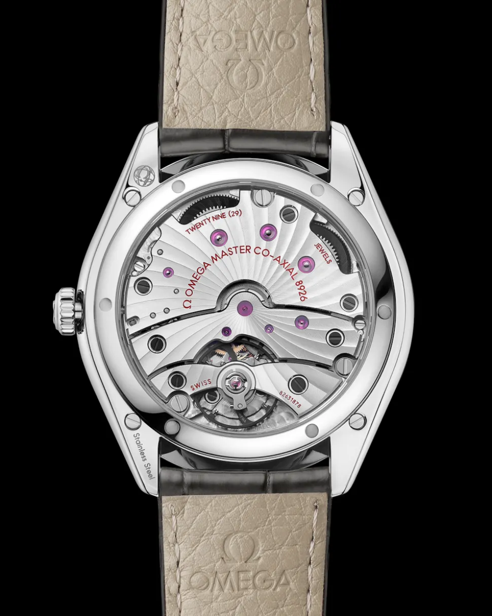 40 mm, steel on leather strap