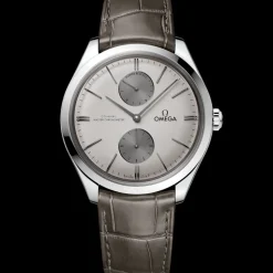 40 mm, steel on leather strap