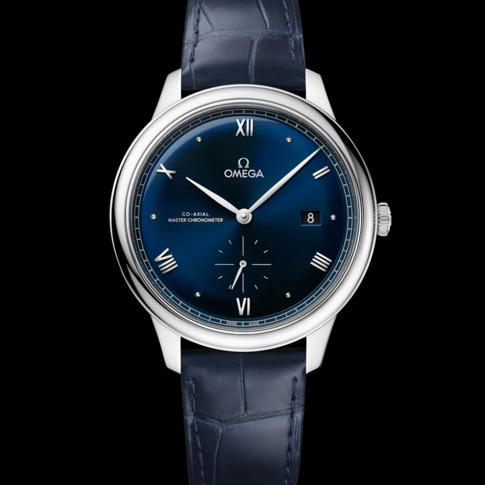 41 mm, steel on leather strap