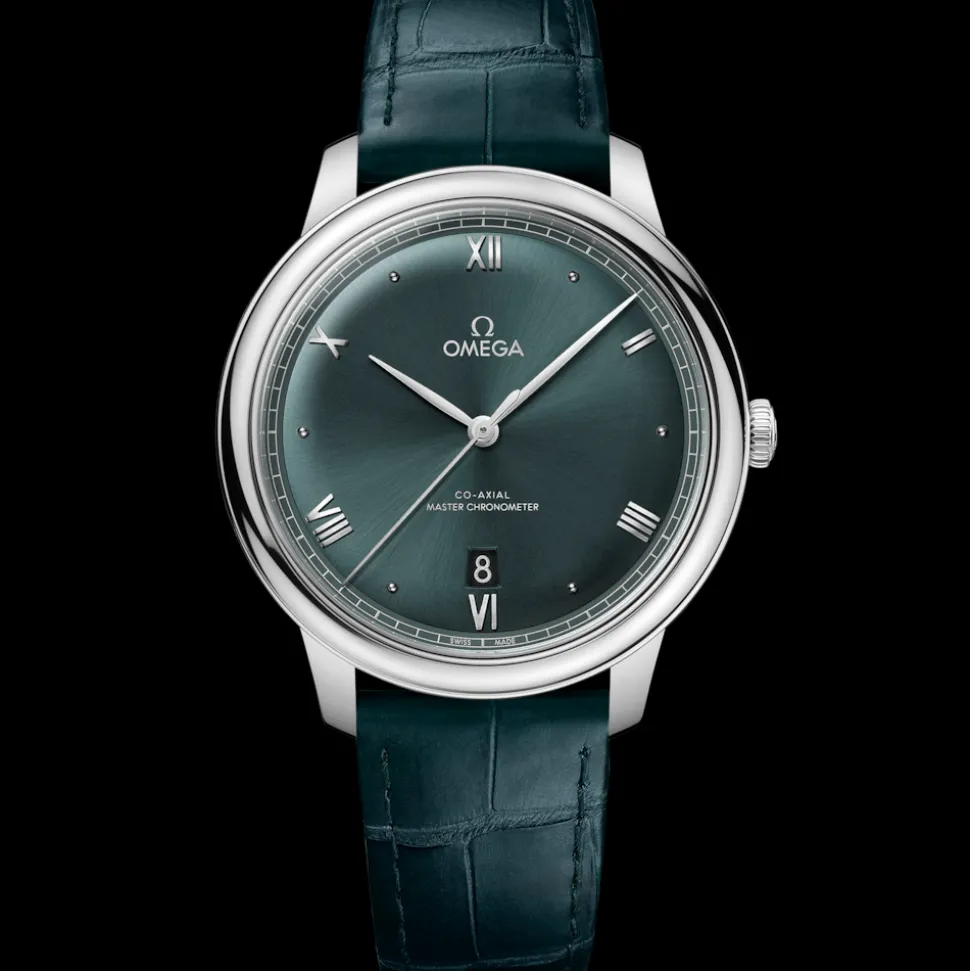 40 mm, steel on leather strap