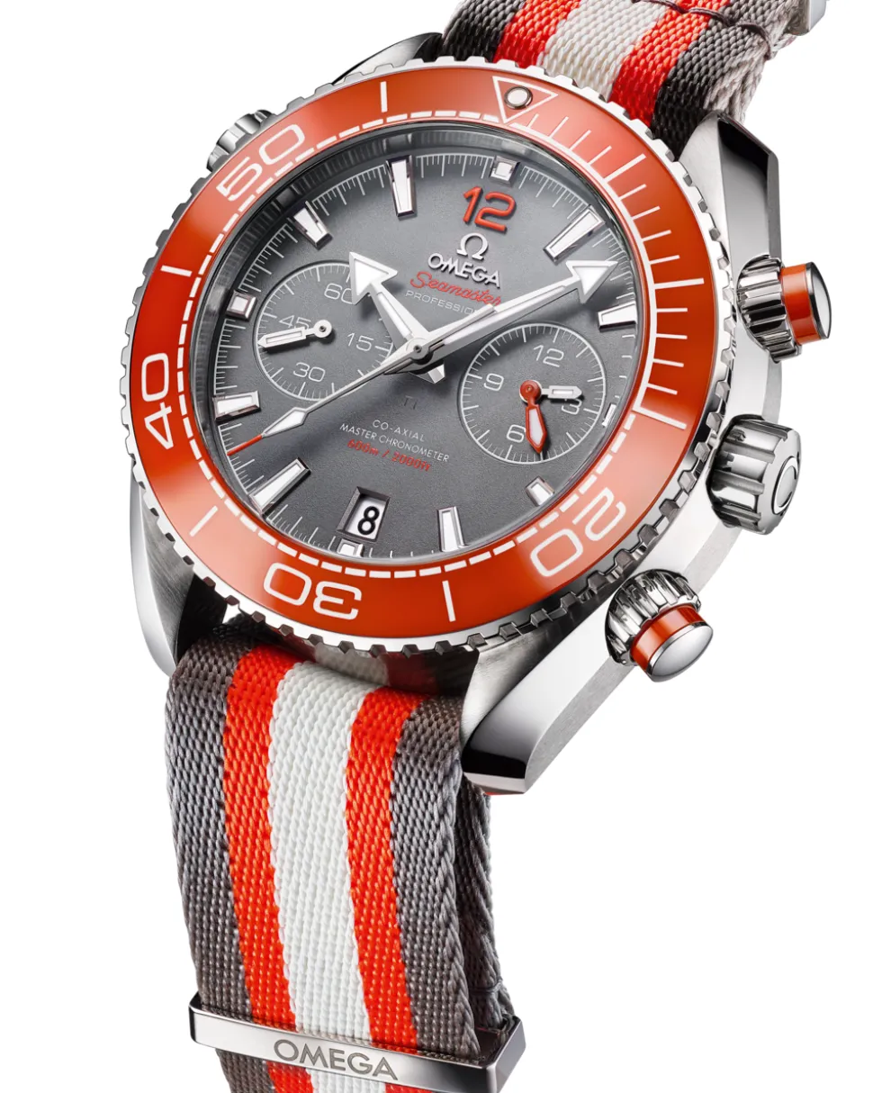 45.5 mm, steel on NATO strap
