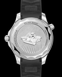 42 mm, steel on rubber strap
