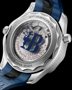 42 mm, steel on rubber strap