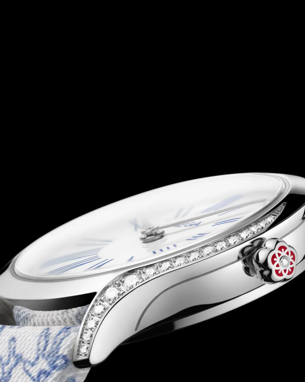 26 mm, steel on toile de jouy