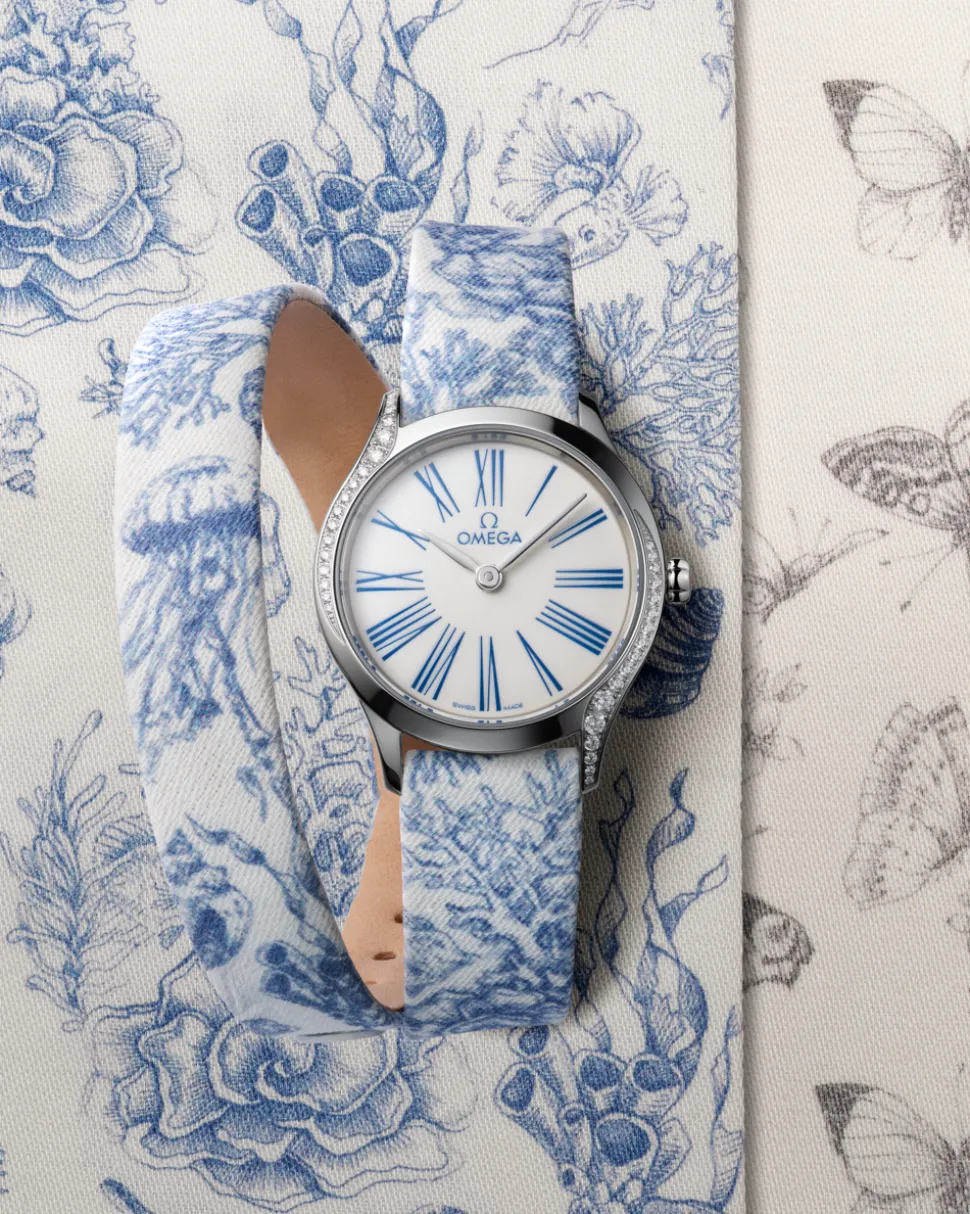 26 mm, steel on toile de jouy