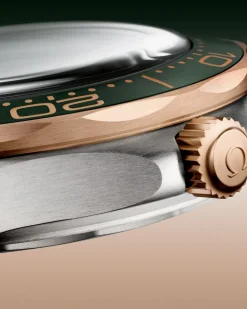 42 mm, titanium ‑ Bronze gold on titanium
