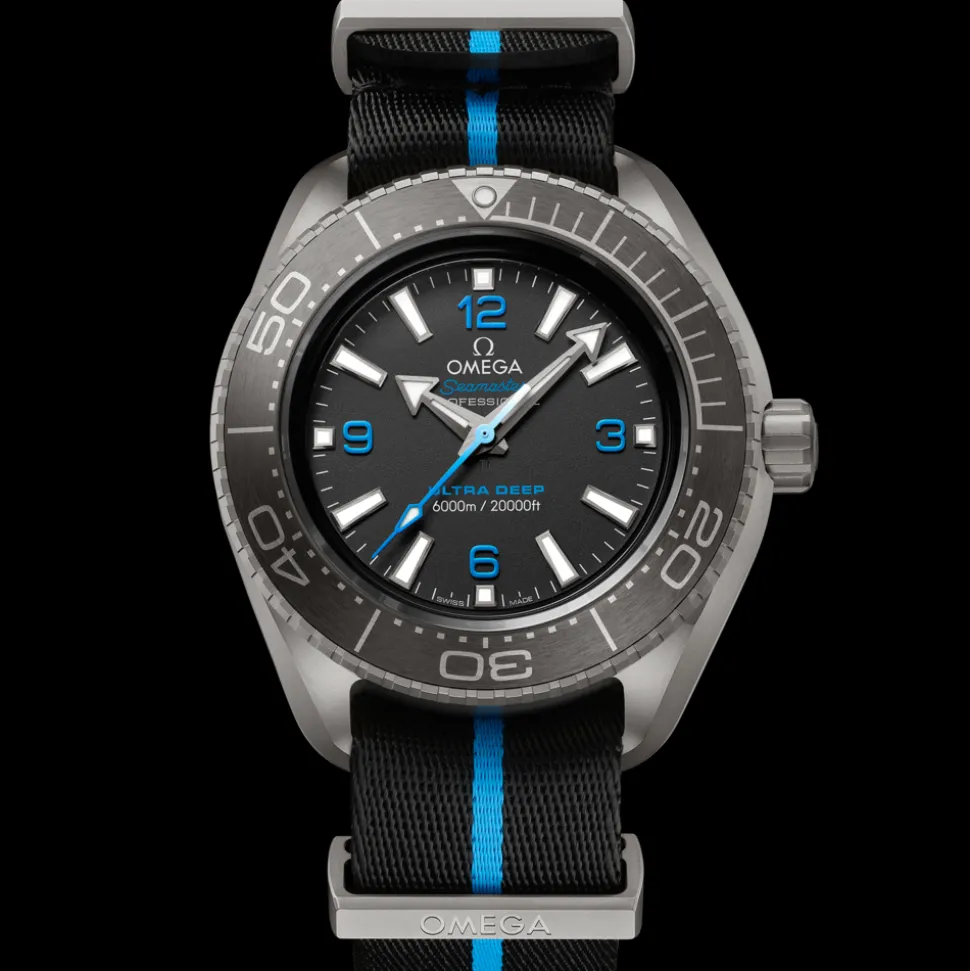 45.5 mm, titanium on NATO strap
