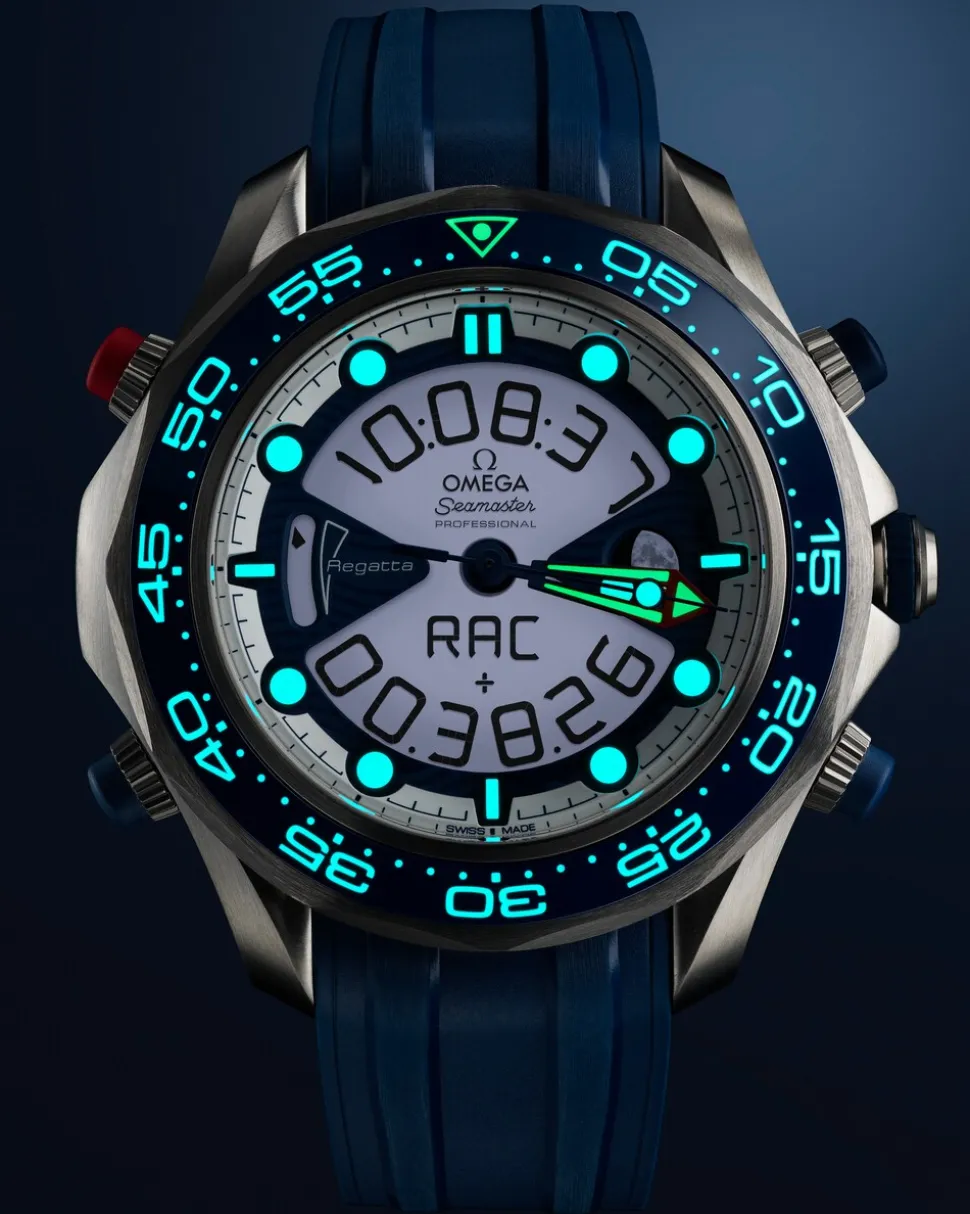 46.75 mm, titanium on rubber strap