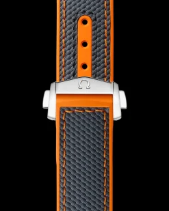 45.5 mm, titanium on rubber strap