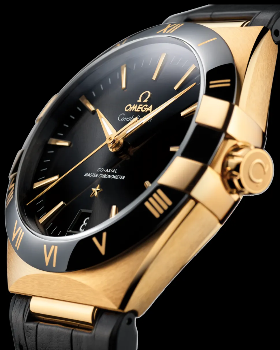 41 mm, yellow gold on leather strap