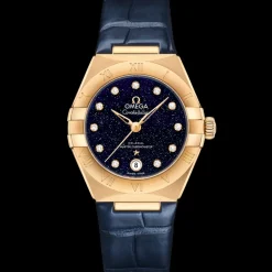 29 mm, yellow gold on leather strap