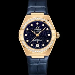 29 mm, yellow gold on leather strap