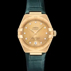 29 mm, yellow gold on leather strap