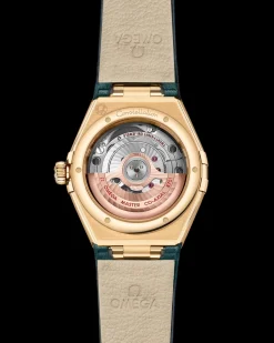 29 mm, yellow gold on leather strap