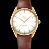 39.5 mm, yellow gold on leather strap
