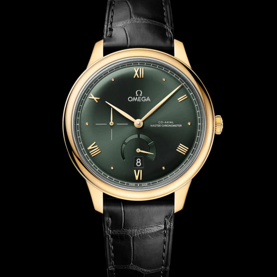 41 mm, yellow gold on leather strap