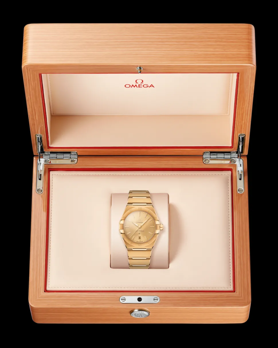 39 mm, yellow gold on yellow gold